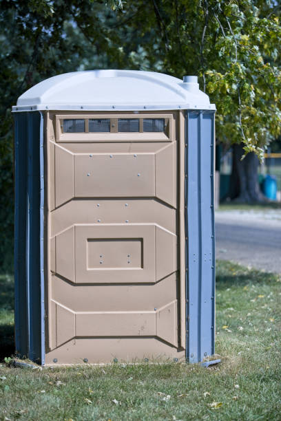 Portable Toilet Options We Offer in Wildwood, MO